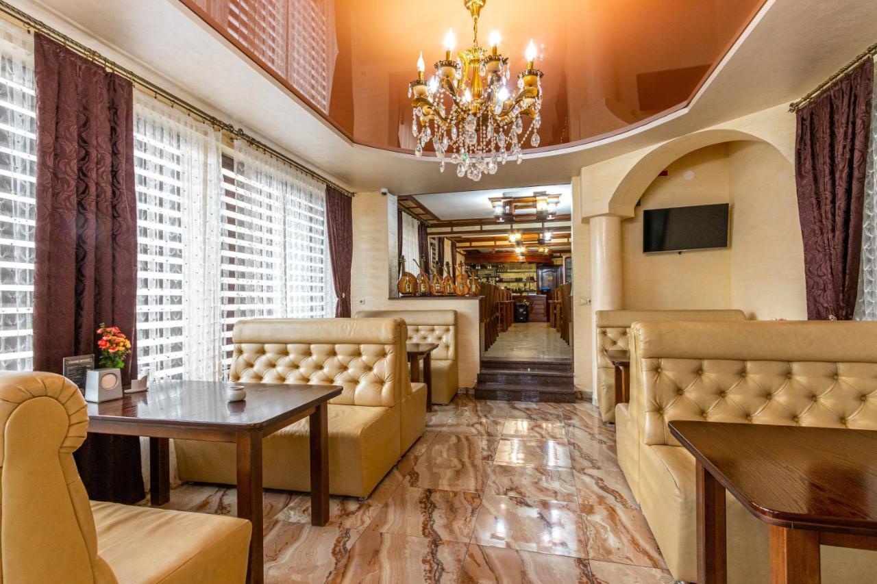 בוקובל Villa Vlad & Spa מראה חיצוני תמונה
