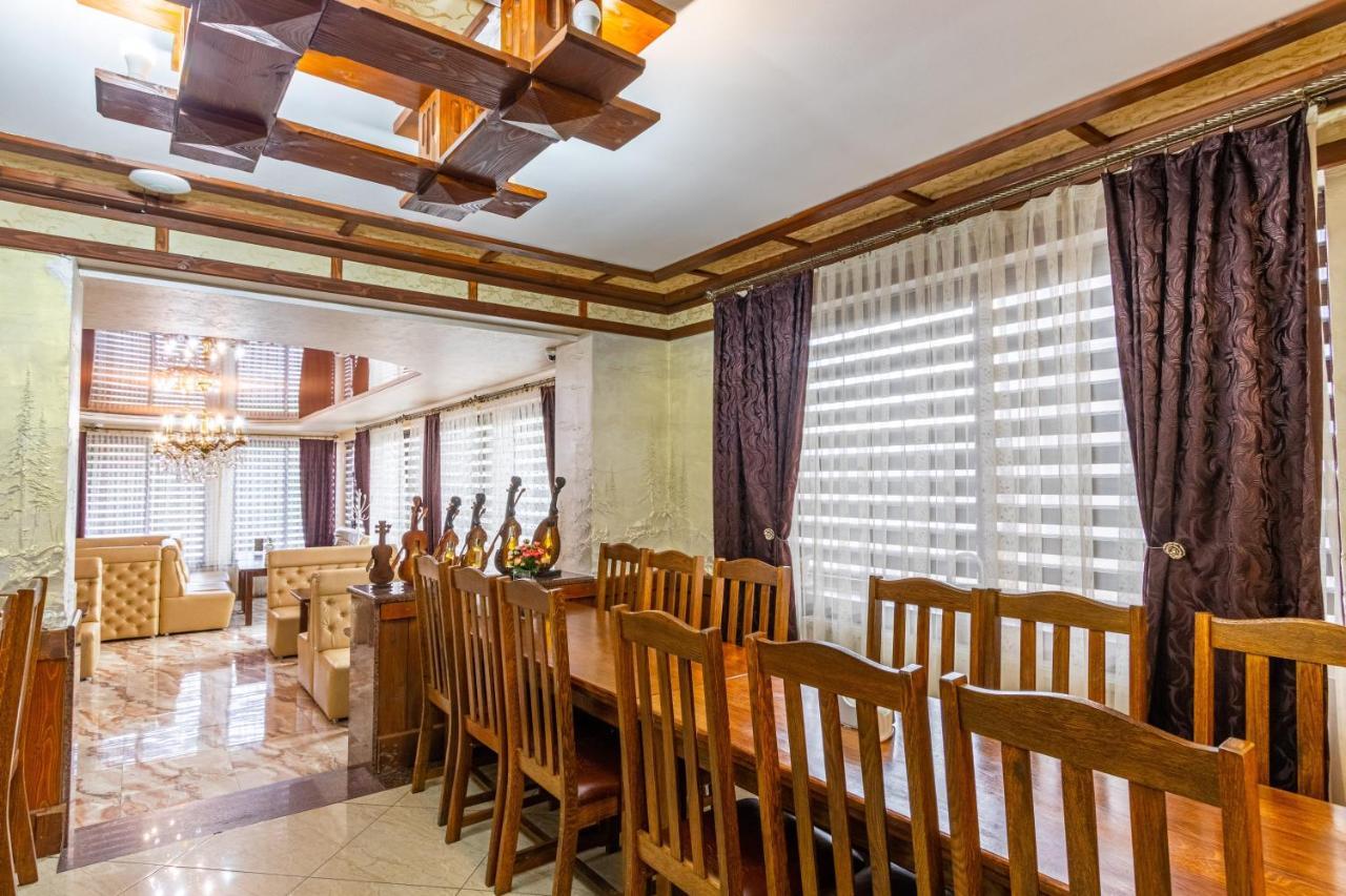 בוקובל Villa Vlad & Spa מראה חיצוני תמונה