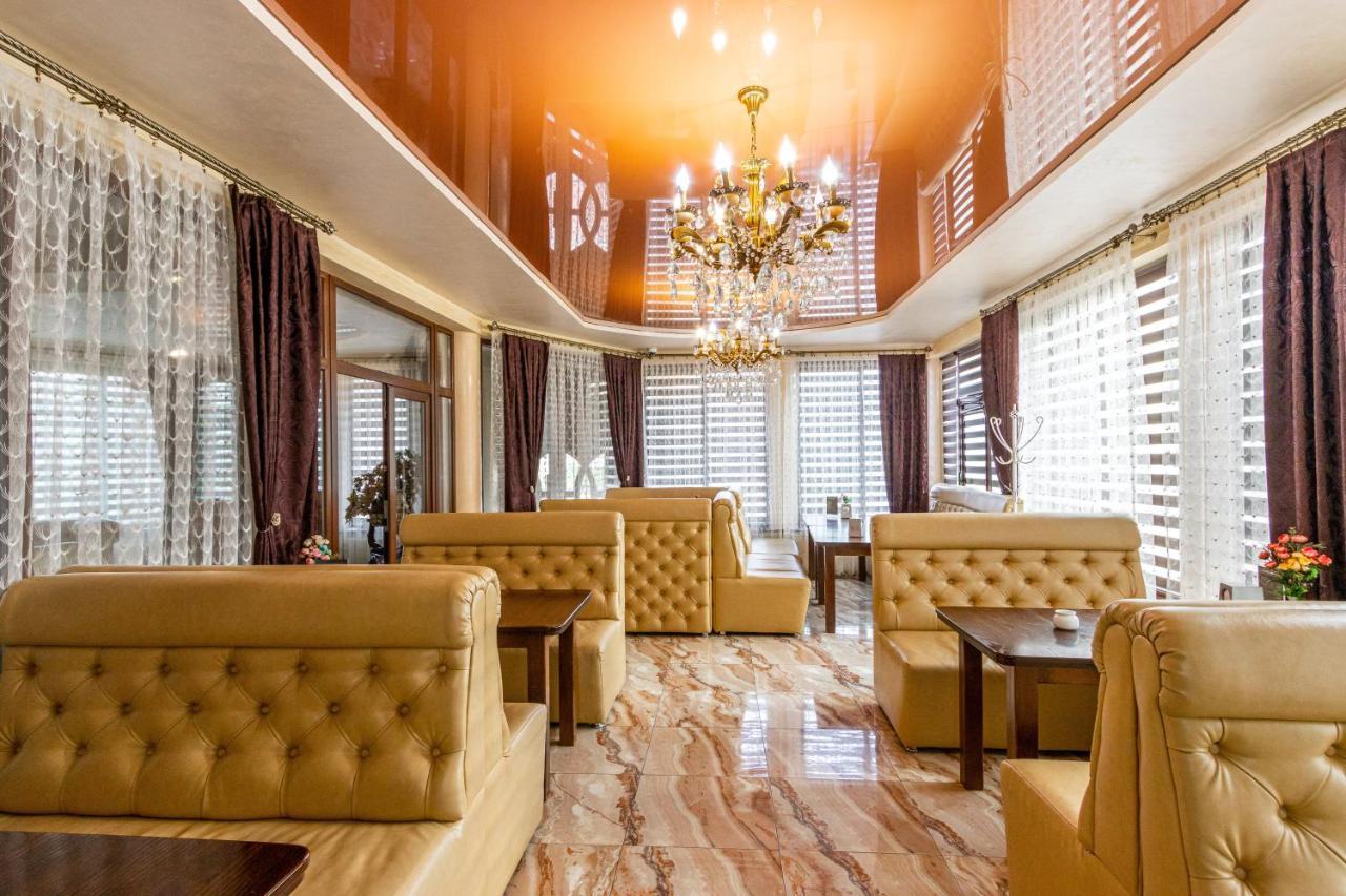 בוקובל Villa Vlad & Spa מראה חיצוני תמונה