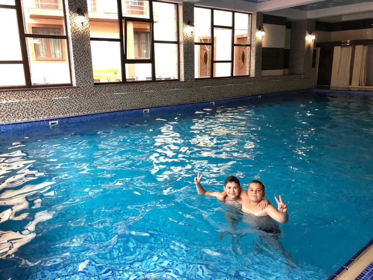 בוקובל Villa Vlad & Spa מראה חיצוני תמונה